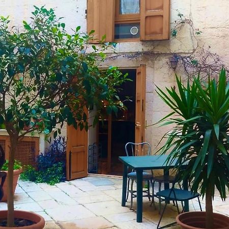 Traditional Apartment In Old City Bari Luaran gambar
